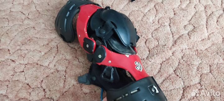 Наколенники для мотокросса