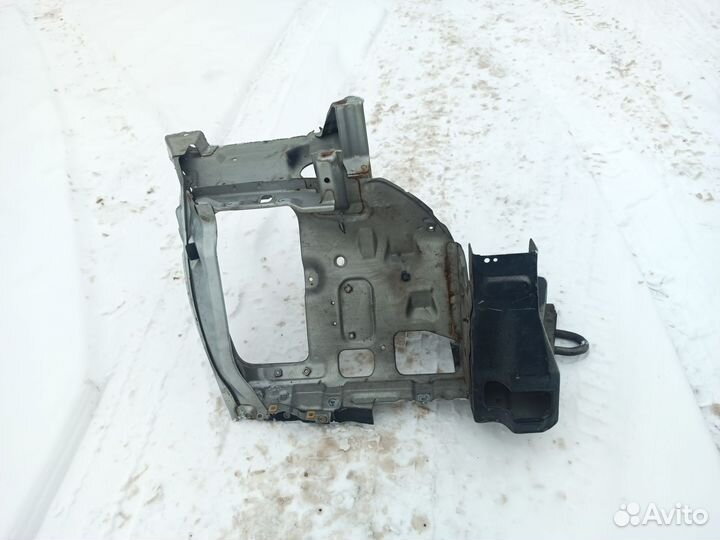 Ноускат Mitsubishi delica