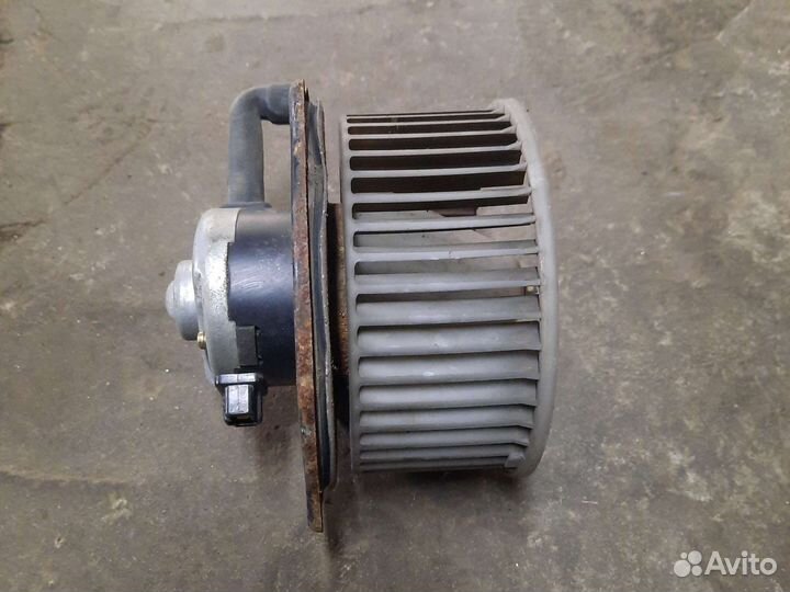 Моторчик печки mazda 626 3 GD