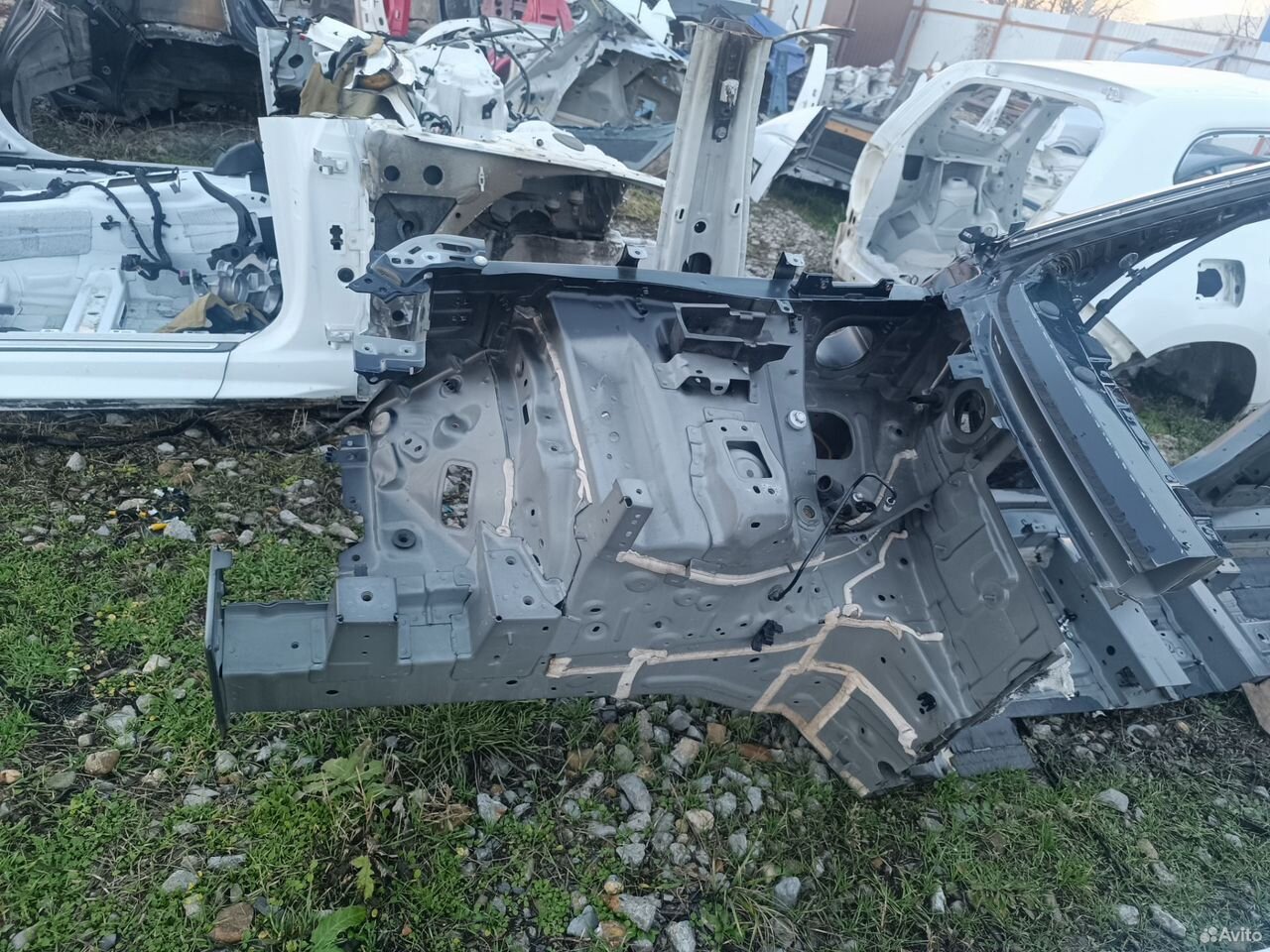 Лонжерон правый стрела стойка двери Voyah Free