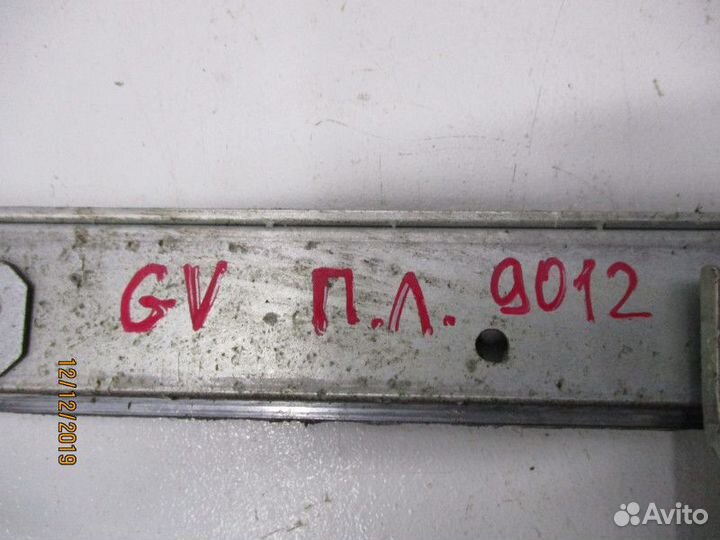 Стеклоподъемник электрический передний левый Suzuk