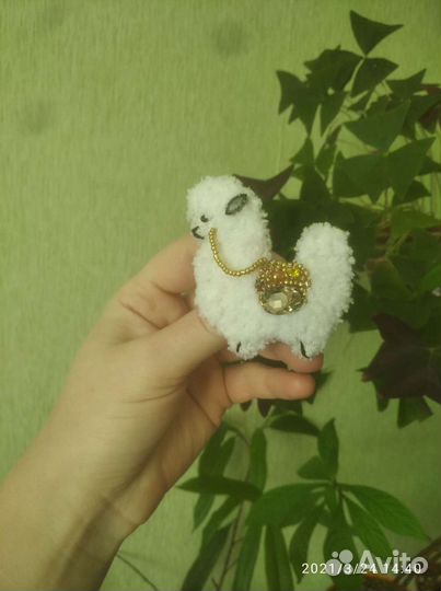 Брошь ручной работы