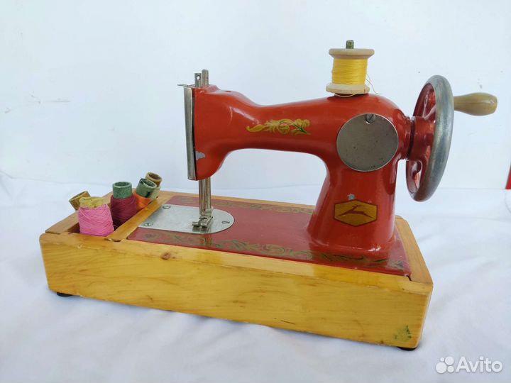 Швейная машинка СССР детская