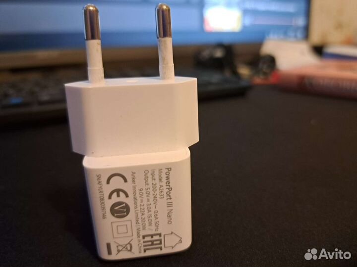 Сетевое зарядное устройство Anker