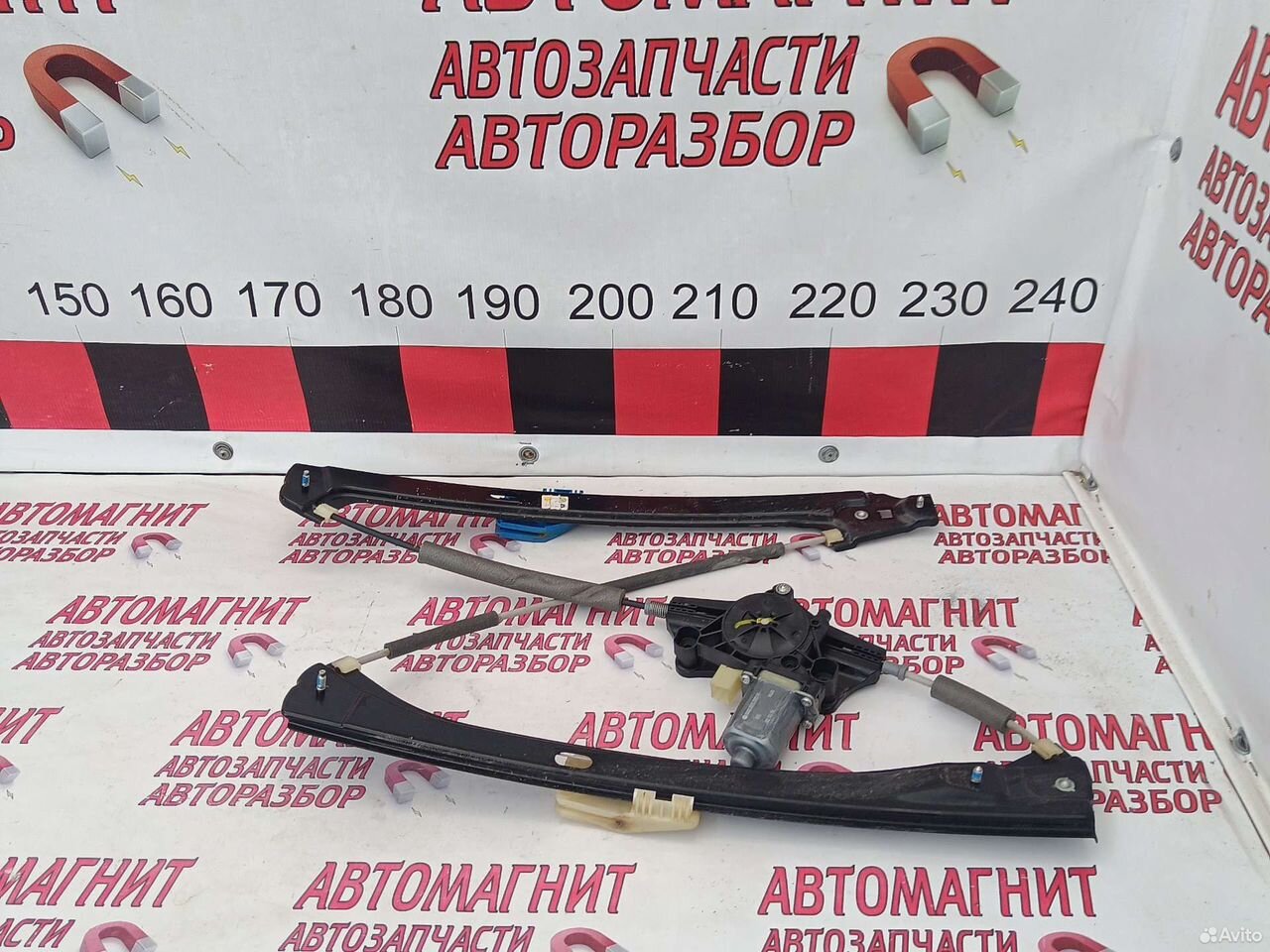 Стеклоподьемник передний правый Шкода Кодиак