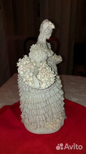 Фарфоровые статуэтки германия