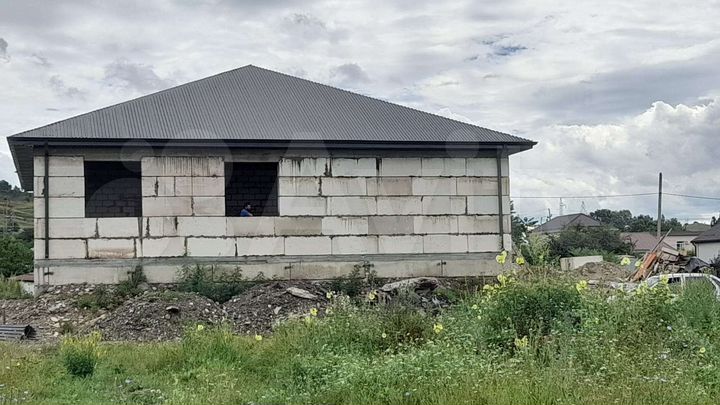 Дом 210 м² на участке 6 сот.