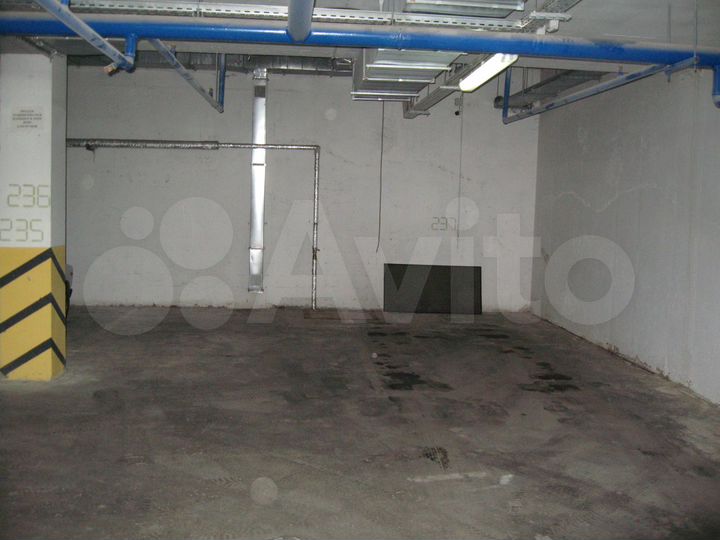 Машиноместо, 18 м²