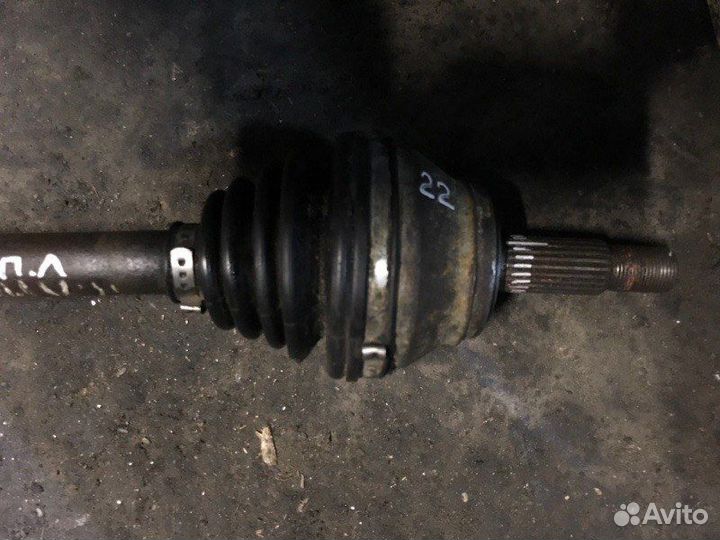 Привод передний левый Volkswagen Golf MK3 AAM 1.8
