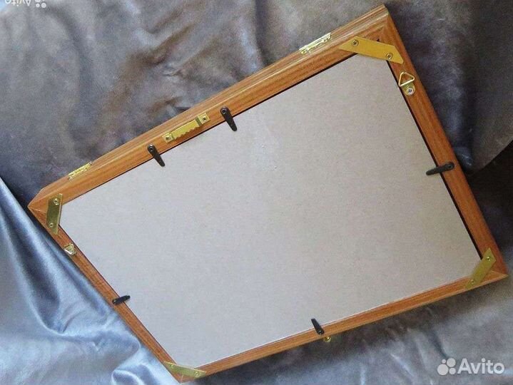 Рамки (витрины) из карагача для орденов, медалей