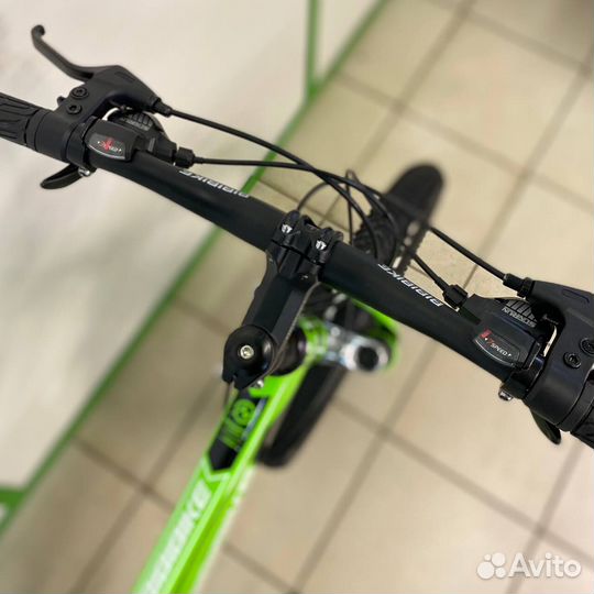 Скоростной велосипед Зеленый новый