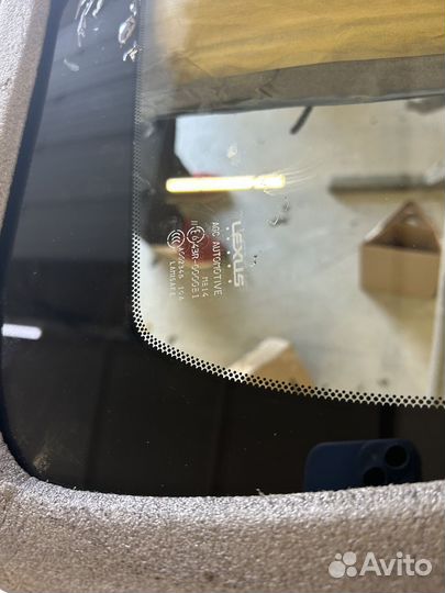 Лобовое стекло Lexus GX460 5610160N21