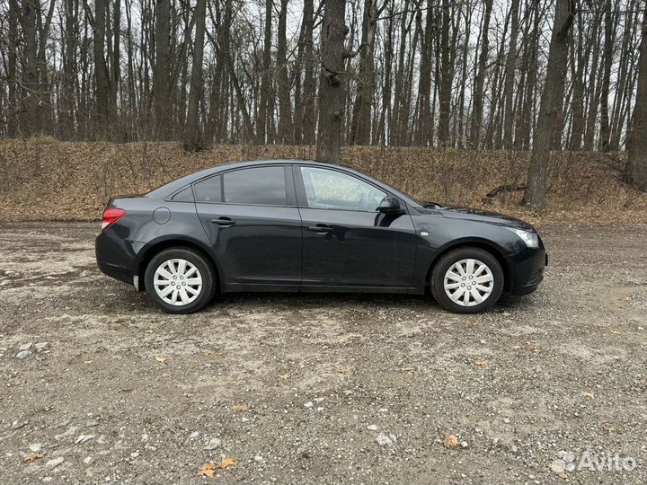 Chevrolet Cruze 1.6 МТ, 2010, 140 250 км