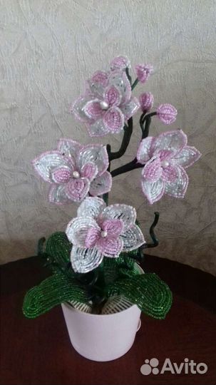 Цветы из бисера (Розы, орхидея)