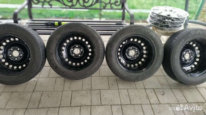 Комплект летних колес r15