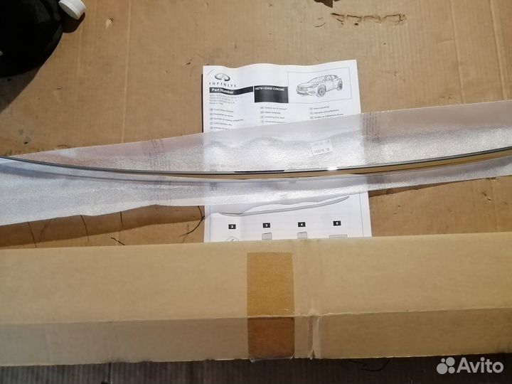 Новая накладка крышки багажника infiniti Q30 /QX30