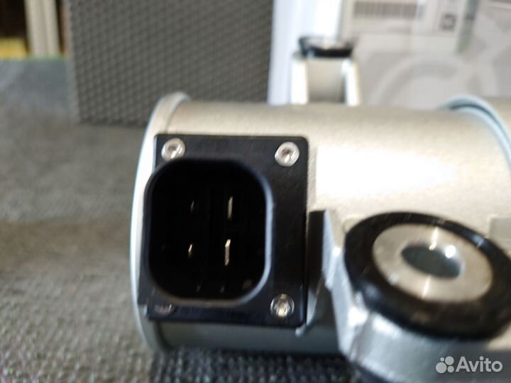 Помпа BMW 11518635090