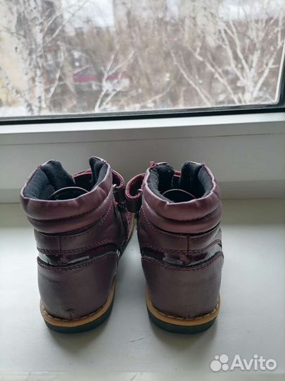 Ботинки для девочки