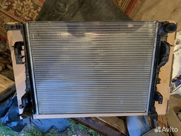 Renault /lada радиатор охлаждения