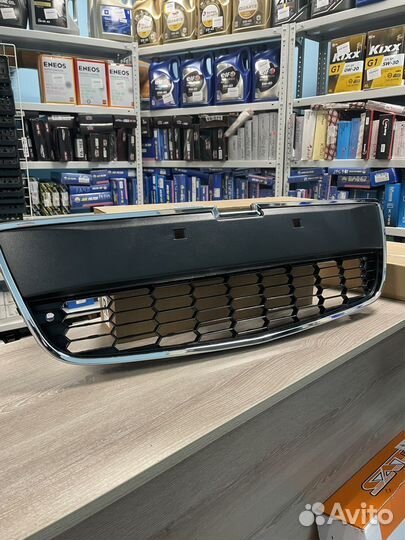 Решетка бампера Шевроле Авео Т300,хром