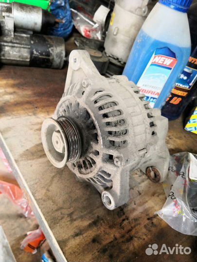 Генератор Renault logan Sandero 1.4 без гура