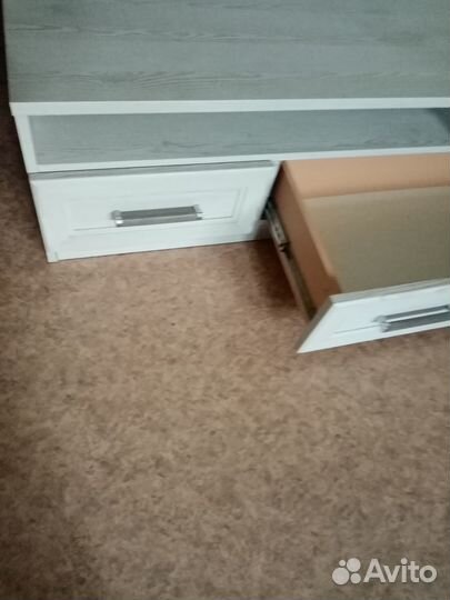 Тумба под телевизор