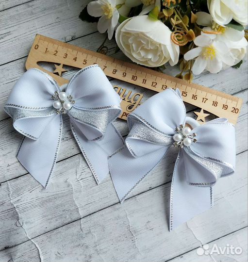 Бантики ручной работы.пара