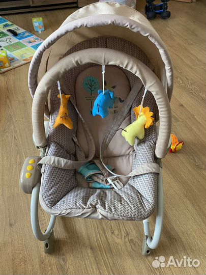 Шезлонг для новорожденных