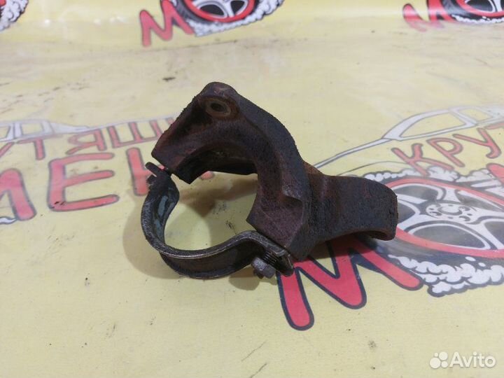 Кронштейн привода Ford Focus 1 I седан 1.8 2002