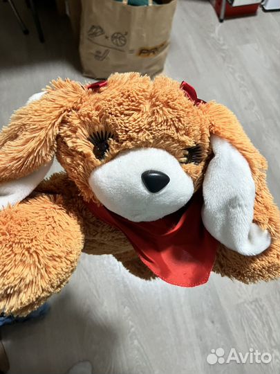 Большая мягкая игрушка собака