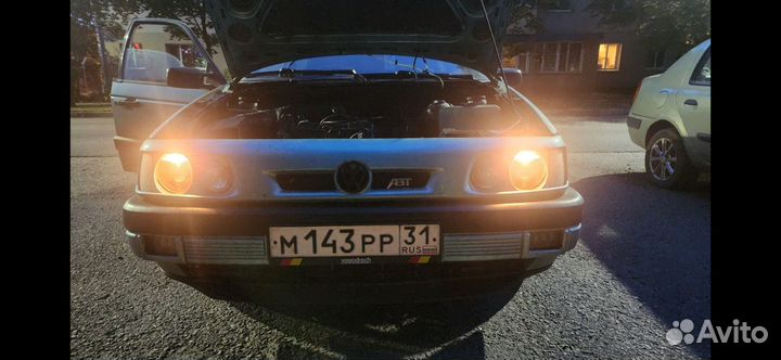 Hella White Dual Round Passat b3