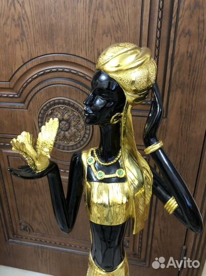 Статуя девушки 1.10