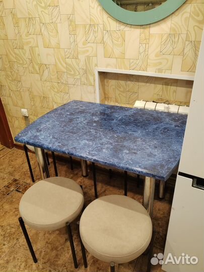 Кухонный стол