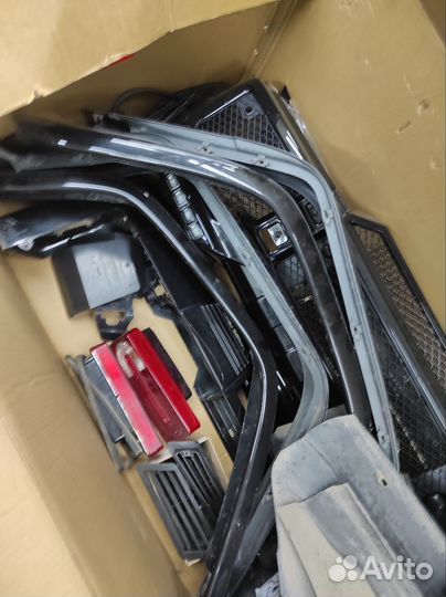 Запчасти на mercedes benz g класс w463