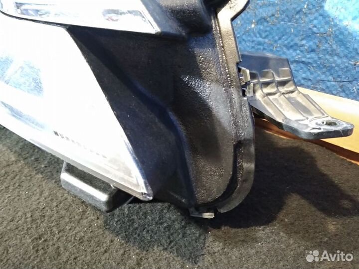 Фара правая Pajero Sport 3