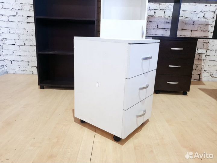 Тумба подкатная