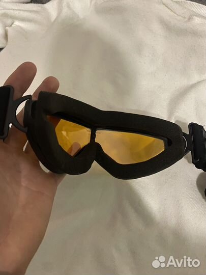 Горнолыжные очки uvex