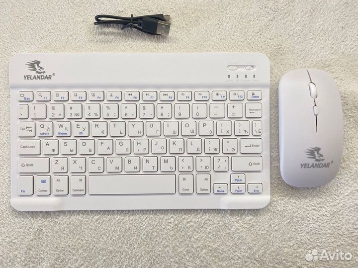 Бесправодная клавиатура + мышка