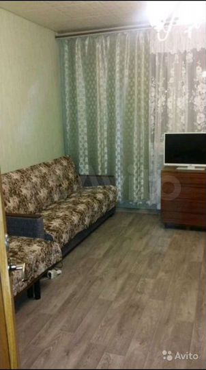 Комната 17 м² в 2-к., 1/14 эт.