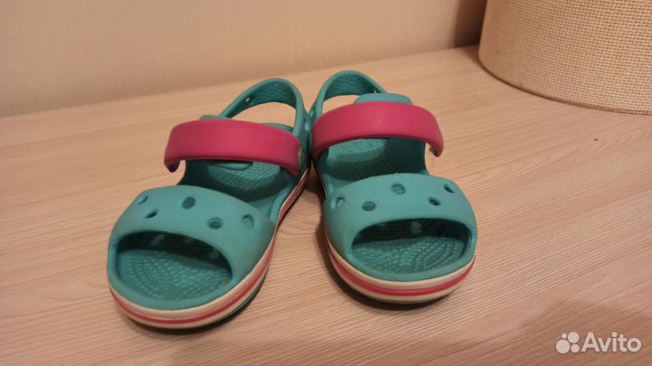 Сандалии crocs c6