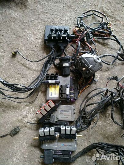 Продам гбо 4 баллона v6 v8 4цил. и