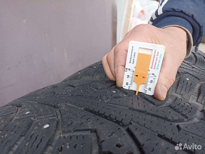 Nokian Tyres Hakkapeliitta 1 225/60 R17