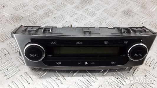 Блок управления печки и климат-контроля toyota ave