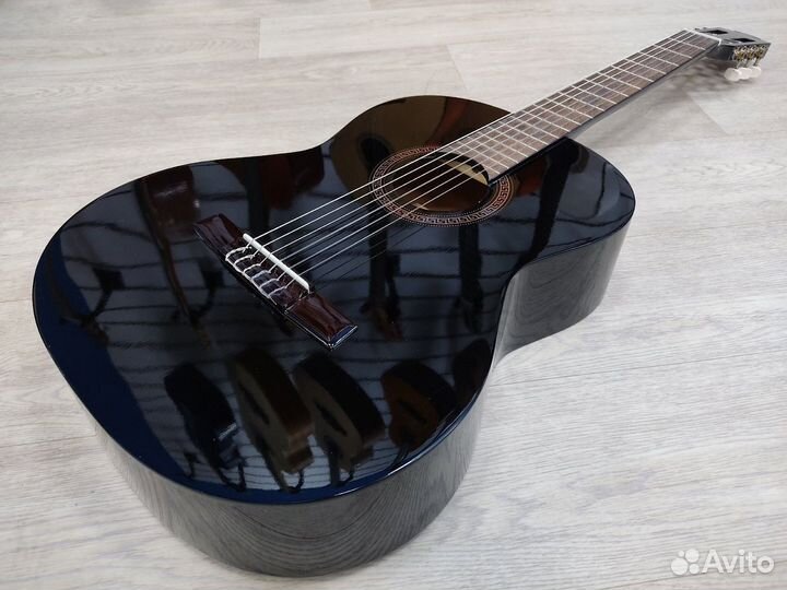 Классическая гитара новая