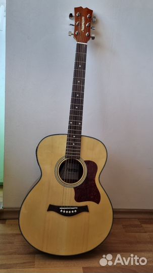 Акустическая гитара