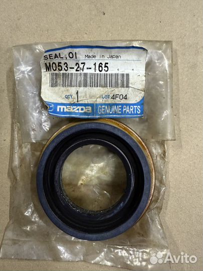 M053-27-165 Mazda Сальник хвостовика
