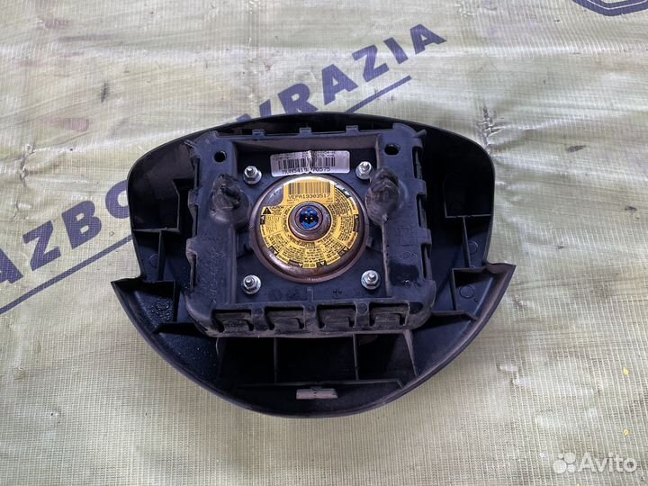 Подушка безопасности в руль Renault sandero