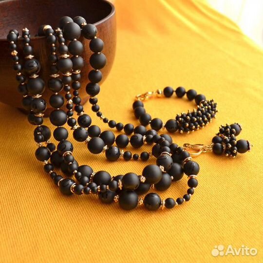 Сотуар из агата и серьги