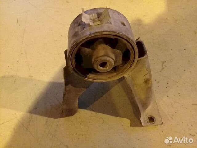 Опора двигателя (подушка двс) задняя MR995086 Mits