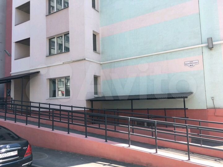 3-к. квартира, 92 м², 1/16 эт.